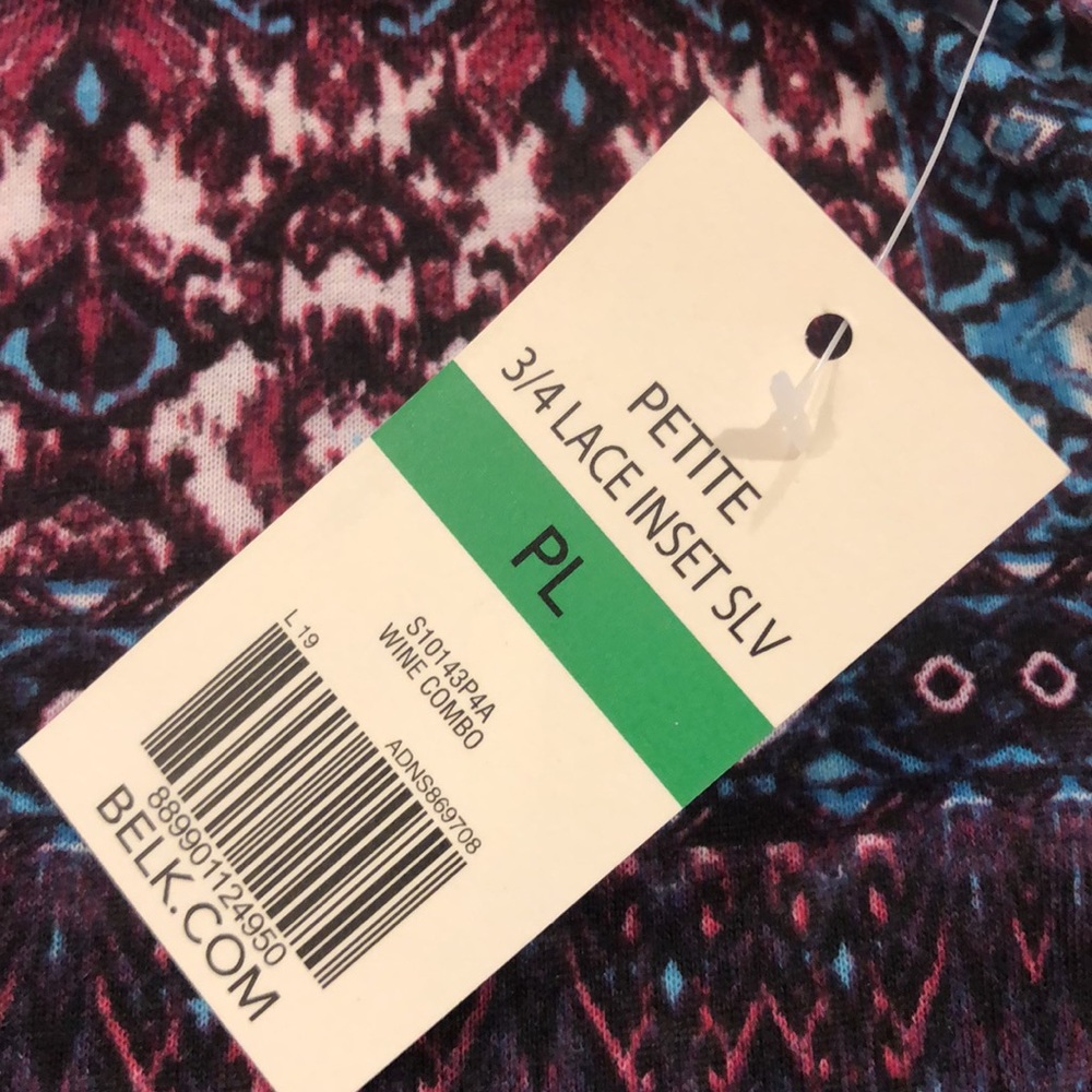 Kim Rogers 3/4 Sleeve Top. New - Picture 10 of 16
